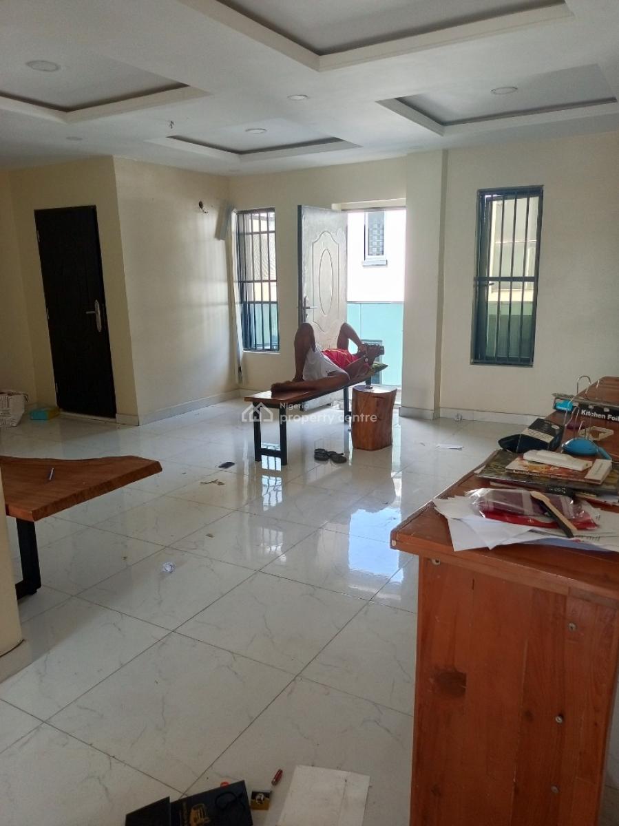 Serviced 3bedroom on Second Floor with Dinning, Serene Area, Ikate Elegushi, Lekki, Lagos, Flat / Apartment for Rent