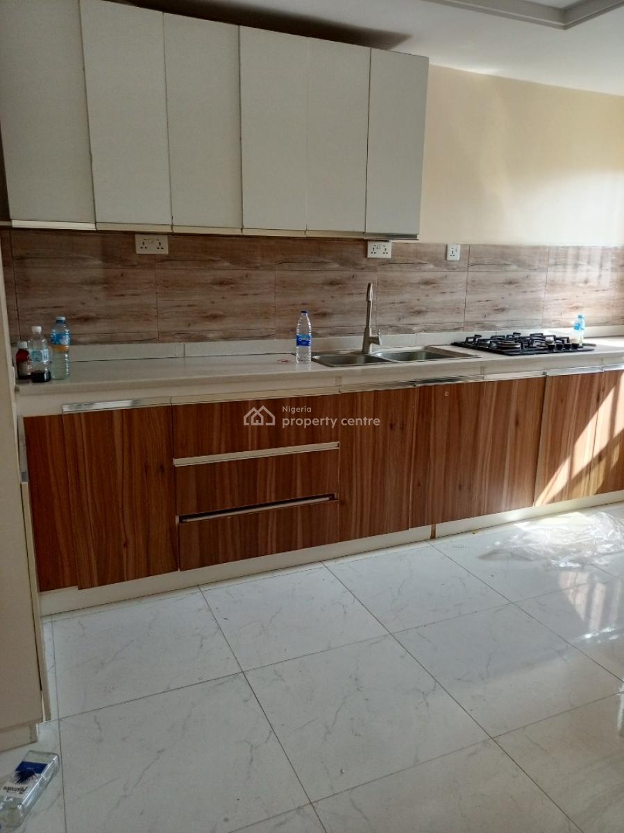 Serviced 3bedroom on Second Floor with Dinning, Serene Area, Ikate Elegushi, Lekki, Lagos, Flat / Apartment for Rent