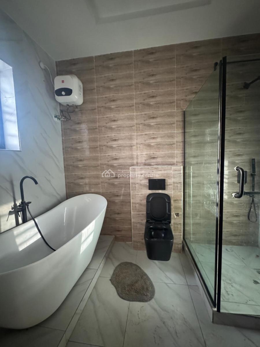 Neat 4 Bedroom Terrace at Ologolo, Ologolo, Lekki, Lagos, Terraced Duplex for Rent