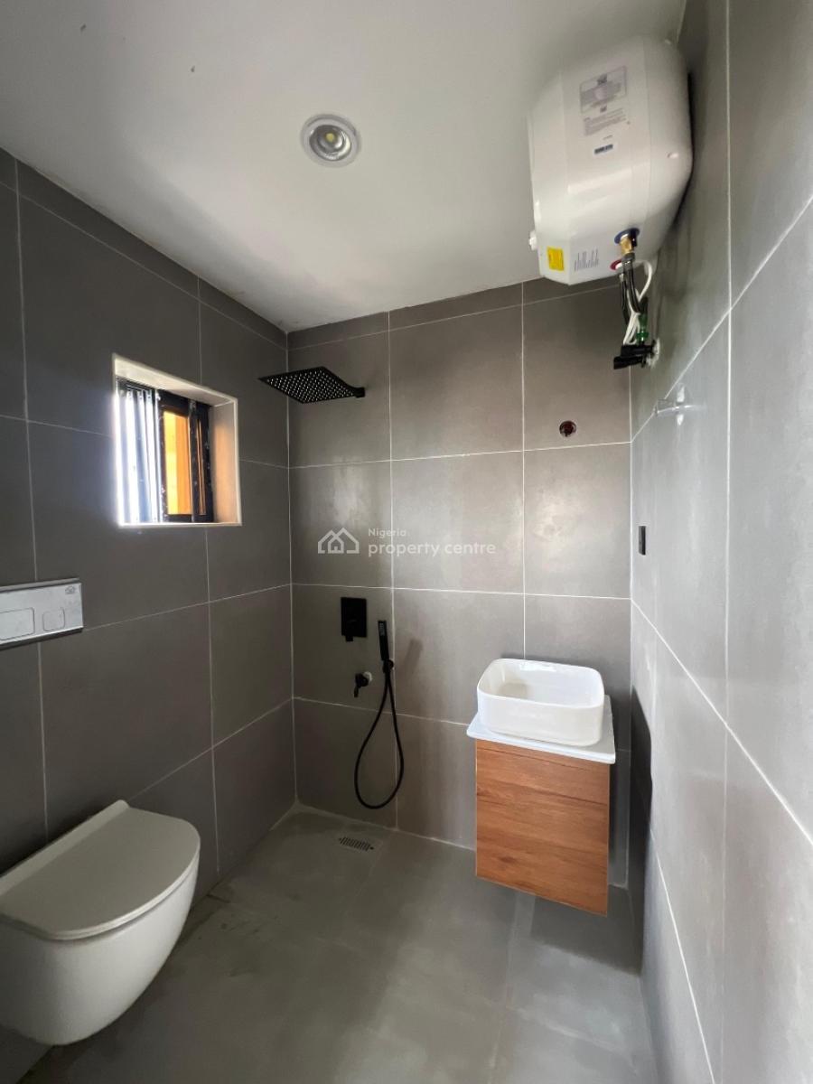Fully Finished 2bed Apartment Just 10mins From The Airport with Return, Elevator,concierge Services,fully Serviced Estate,ample Parking, Adeniyi Jones, Ikeja, Lagos, Flat / Apartment for Sale