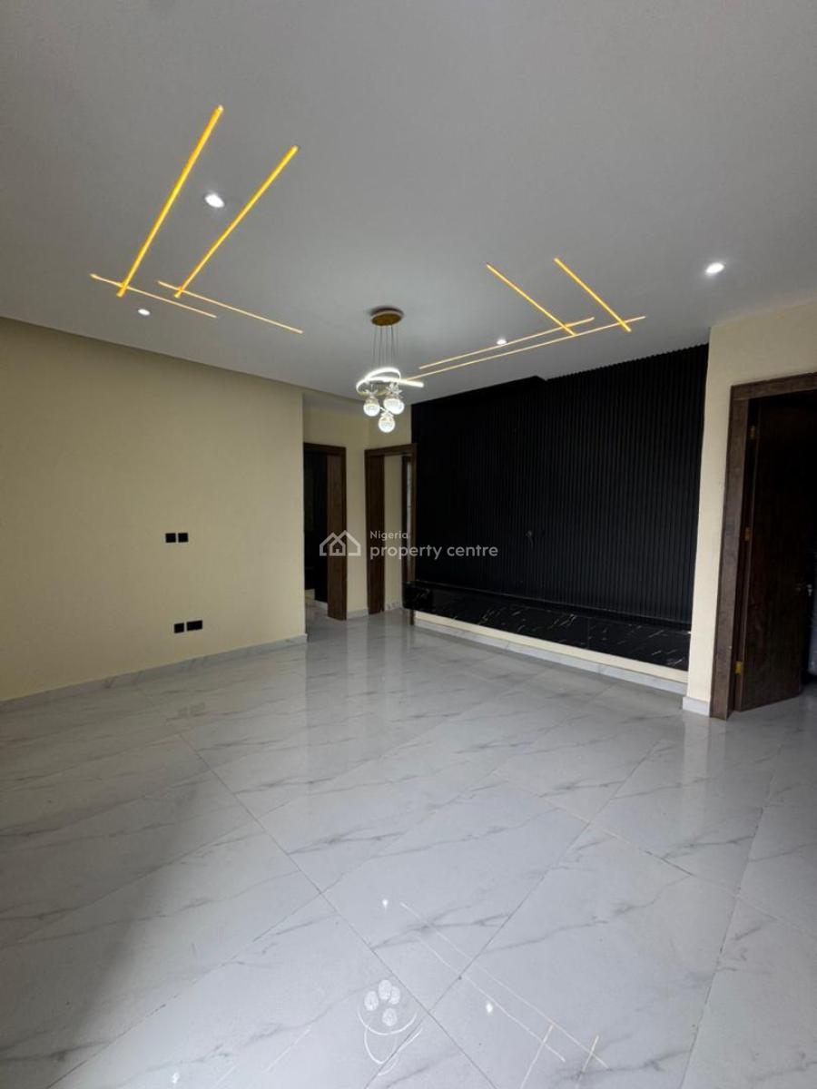 Luxury and Well Built 3 Bedroom Flat, Lekki Phase 1, Lekki, Lagos, Flat / Apartment for Sale