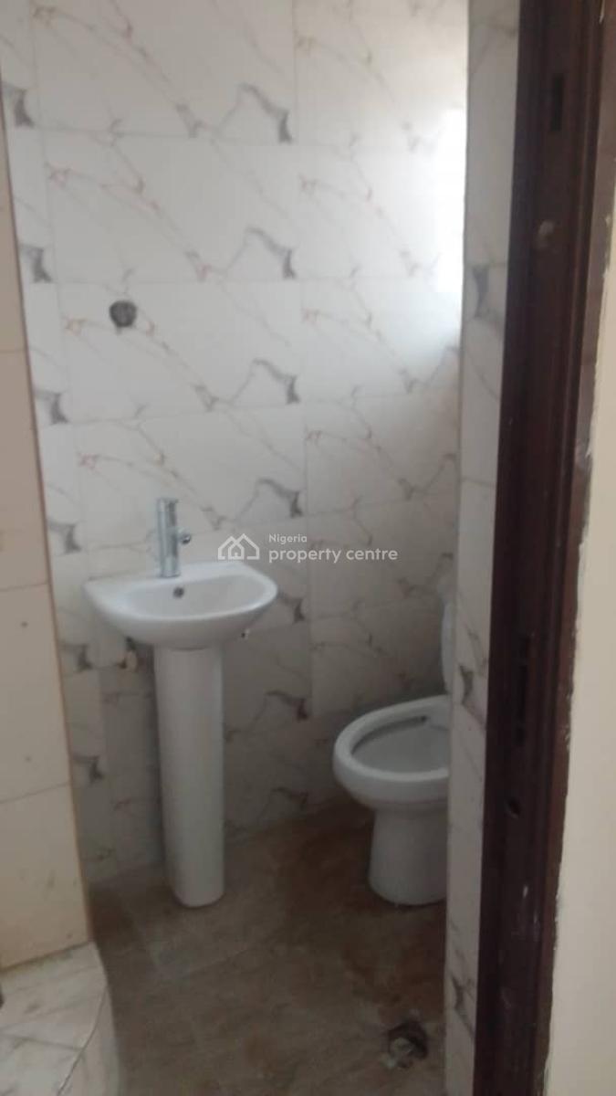 2 Units of Newly Renovated Spacious 3 Bedroom Flats (partially Service, Ikate Elegushi, Lekki, Lagos, Flat / Apartment for Rent