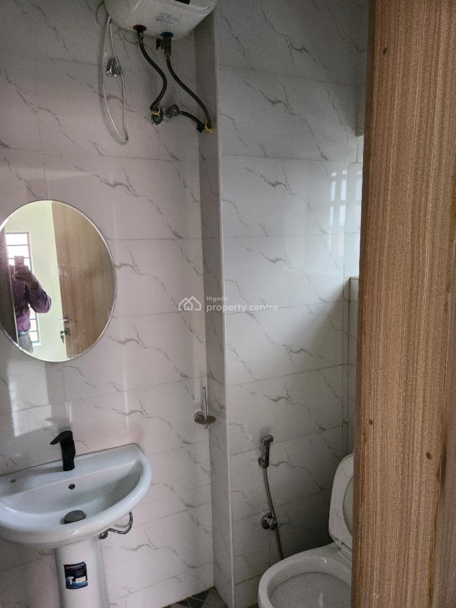 Luxury 6 Bedroom Fully Detached House, Unity Estate, Festac, Amuwo Odofin, Lagos, Detached Duplex for Sale