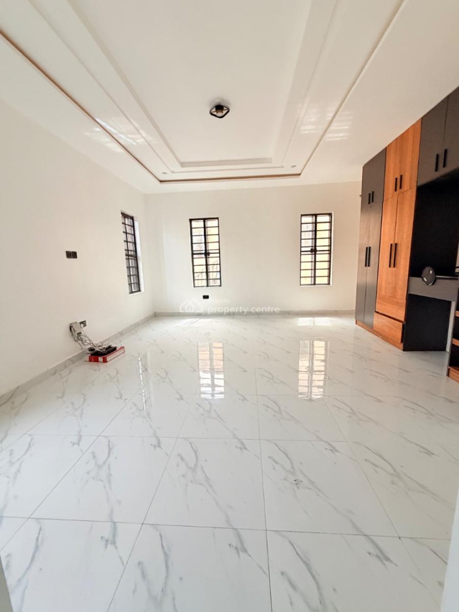 Spaciously Built 4 Bedroom Fully Detached with Spacious Car Park, Gra Phase 1, Magodo, Lagos, Detached Duplex for Sale