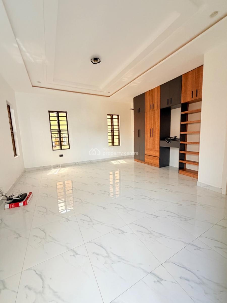 Spaciously Built 4 Bedroom Fully Detached with Spacious Car Park, Gra Phase 1, Magodo, Lagos, Detached Duplex for Sale