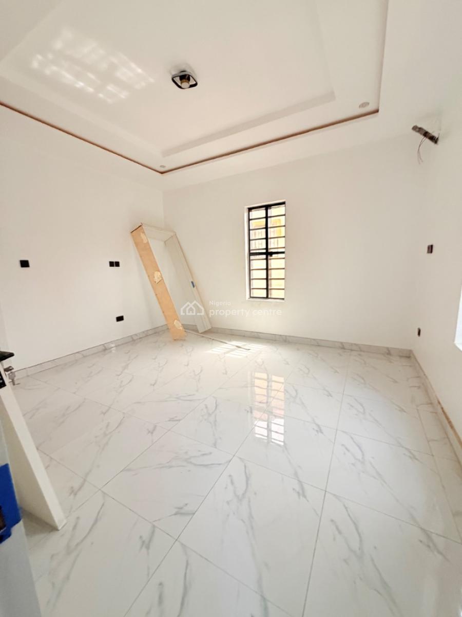 Spaciously Built 4 Bedroom Fully Detached with Spacious Car Park, Gra Phase 1, Magodo, Lagos, Detached Duplex for Sale