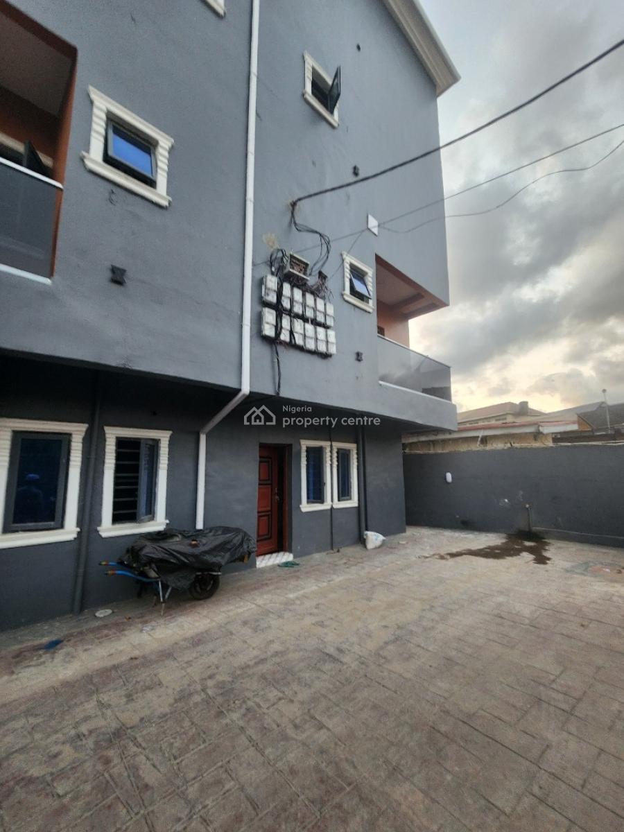 Miniflat Available in a Good Area, Onike, Onike, Yaba, Lagos, Mini Flat (room and Parlour) for Rent