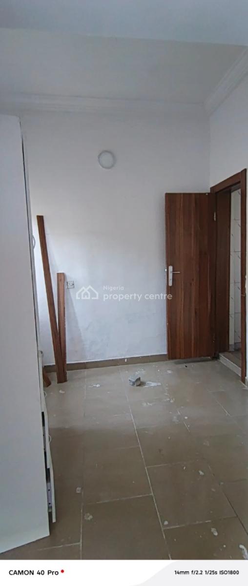Well Maintain, a Self  Contain Room, Ologolo, Lekki, Lagos, Flat / Apartment for Rent
