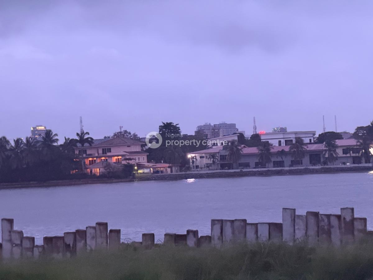 17, 000SQM Admiralty Waterfront Land