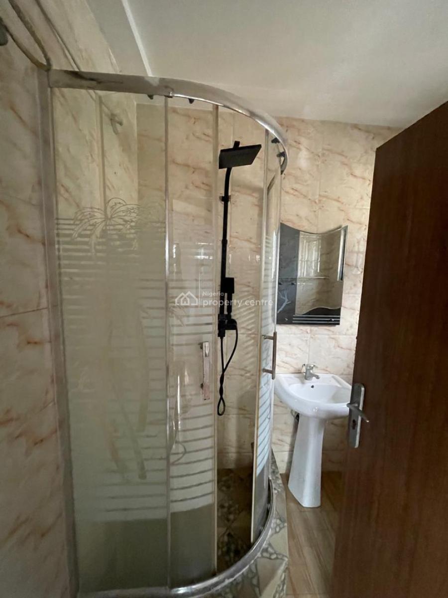 2 Bedroom Maisonnette  Rt 12m Service Charge 1m  Agency 10, Location Lekki Phass1 Off Hakeem Dickson, Lekki Phase 1, Lekki, Lagos, Terraced Duplex for Rent