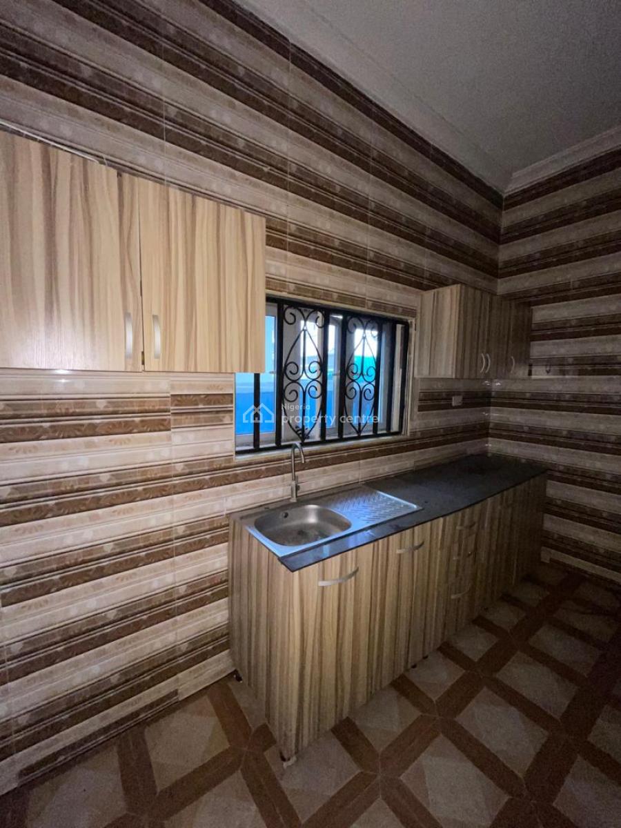 2 Bedroom Maisonnette  Rt 12m Service Charge 1m  Agency 10, Location Lekki Phass1 Off Hakeem Dickson, Lekki Phase 1, Lekki, Lagos, Terraced Duplex for Rent