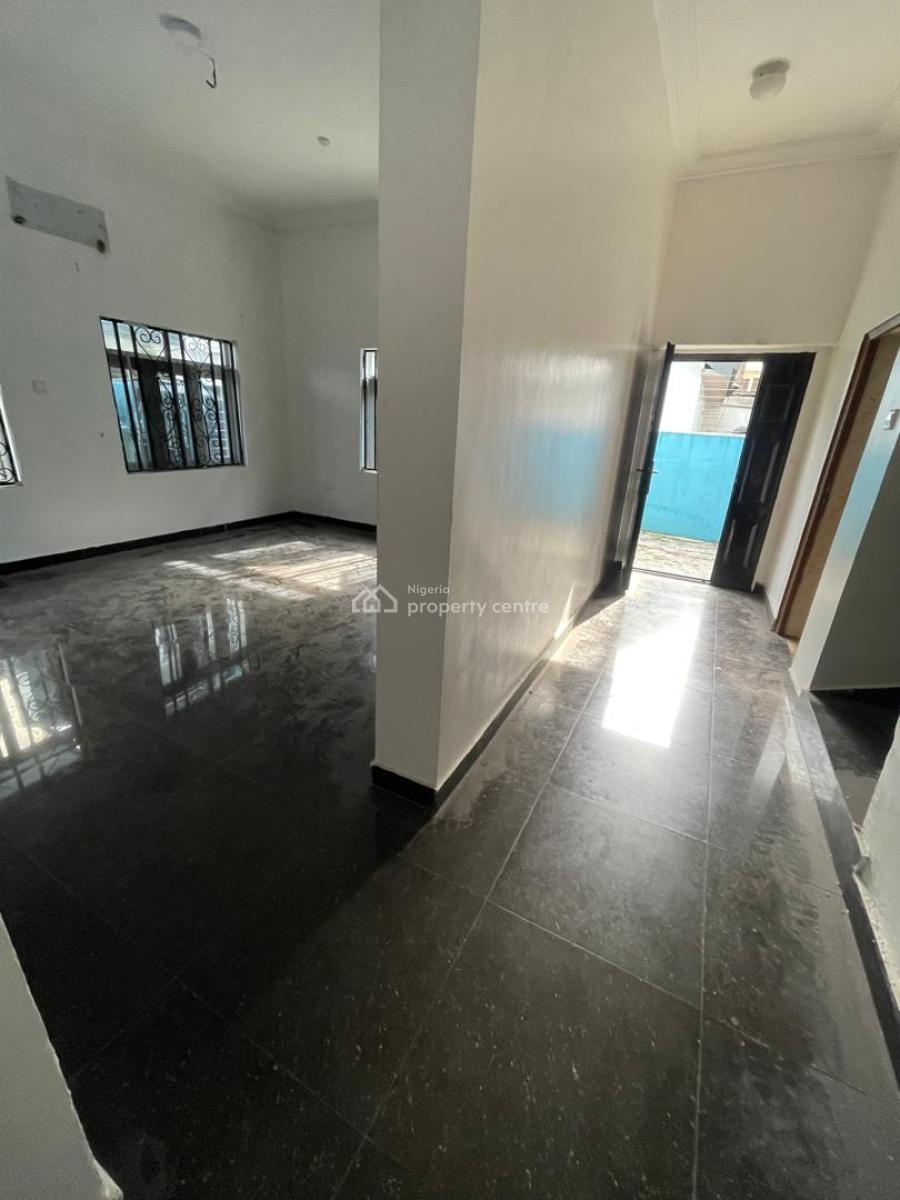 2 Bedroom Maisonnette  Rt 12m Service Charge 1m  Agency 10, Location Lekki Phass1 Off Hakeem Dickson, Lekki Phase 1, Lekki, Lagos, Terraced Duplex for Rent