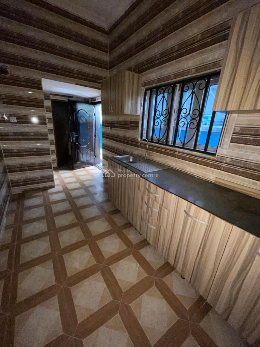 2 Bedroom Maisonnette  Rt 12m Service Charge 1m  Agency 10, Location Lekki Phass1 Off Hakeem Dickson, Lekki Phase 1, Lekki, Lagos, Terraced Duplex for Rent