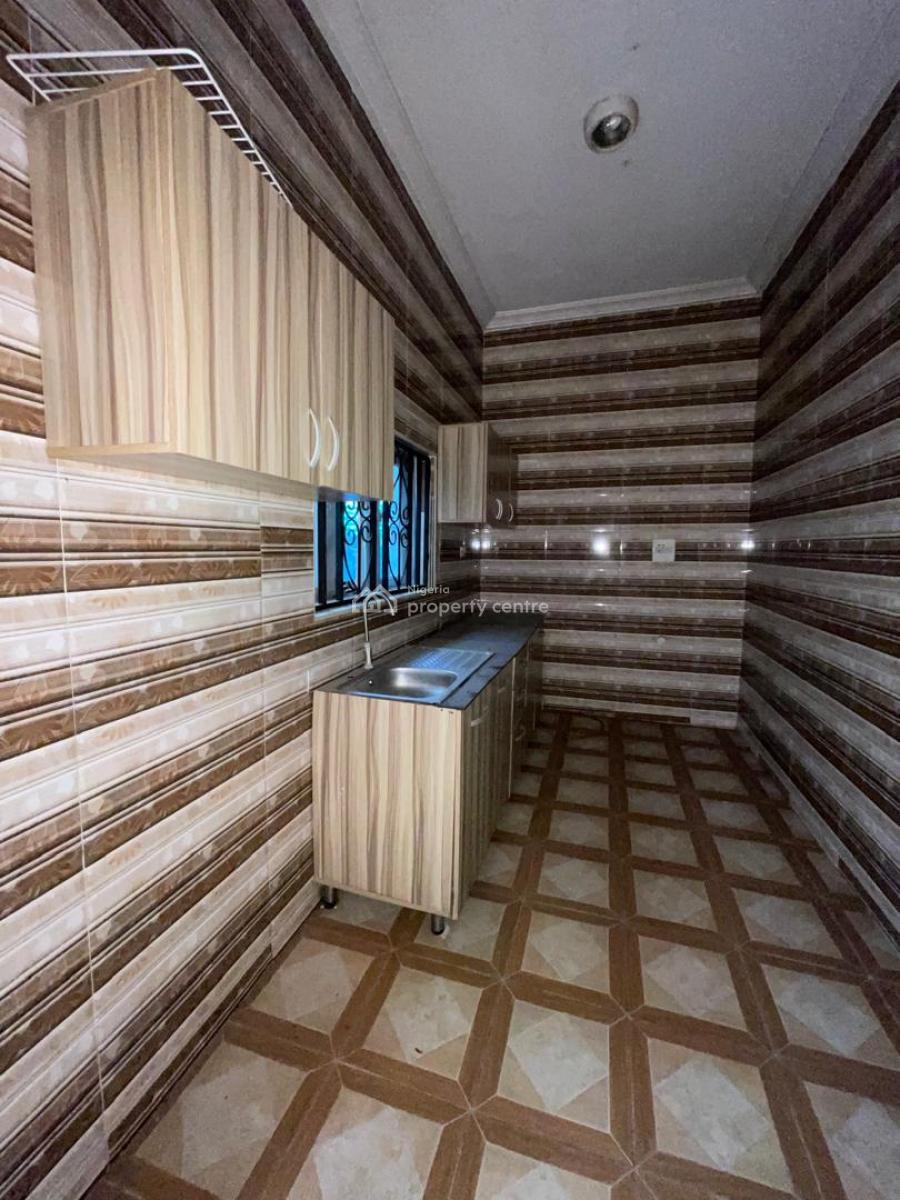 2 Bedroom Maisonnette  Rt 12m Service Charge 1m  Agency 10, Location Lekki Phass1 Off Hakeem Dickson, Lekki Phase 1, Lekki, Lagos, Terraced Duplex for Rent