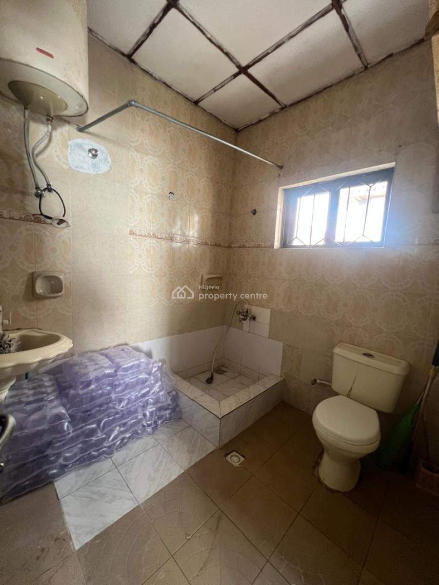 Luxury Miniflat with Personal Kitchen in an Estate Close to Road, Lekki-phase-1, Lekki Phase 1, Lekki, Lagos, Mini Flat (room and Parlour) for Rent