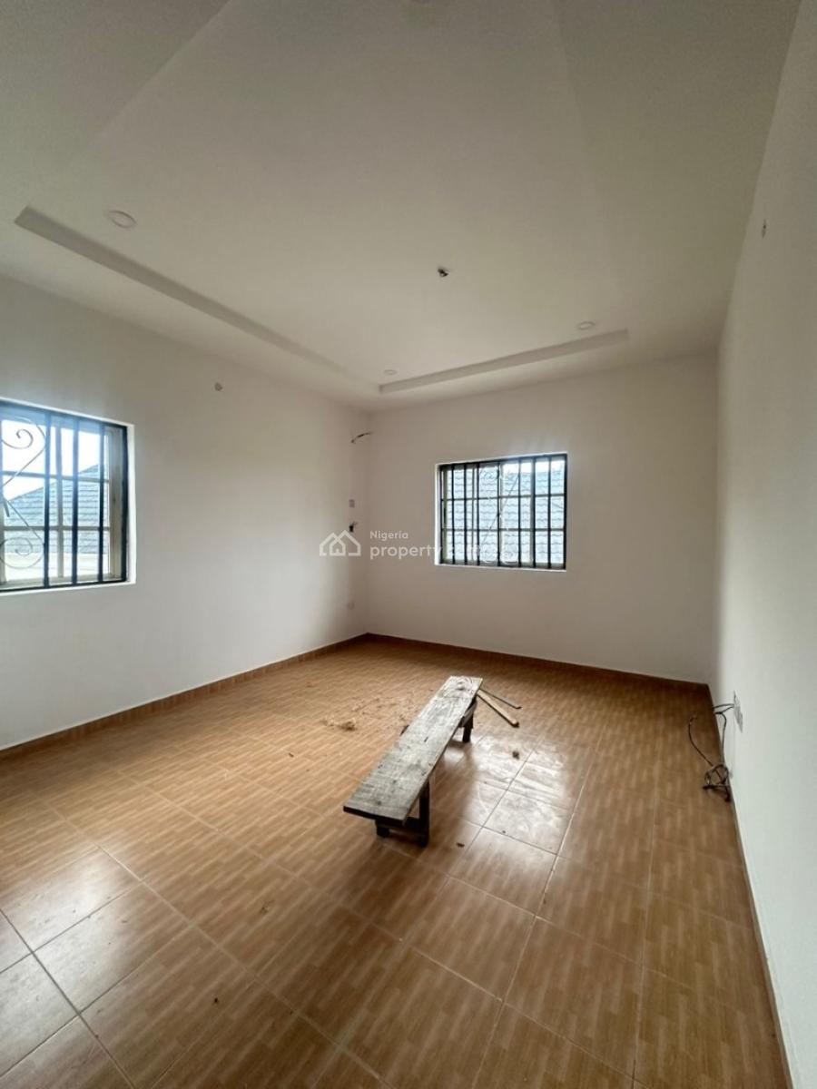 Distress Deal Spacious Well Built 3 Bedroom Apartment Mad Deal, Ikota, Lekki, Lagos, Flat / Apartment for Sale