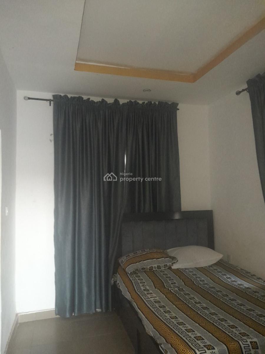 Fully Furnished New Hotel of 8masters Bedrooms 100ft By 200ft Land, Ever Busy 2+2 Junction, Along Aduwawa Road, Ikpoba Hill, Ramat Park, Benin, Oredo, Edo, Hotel / Guest House for Rent