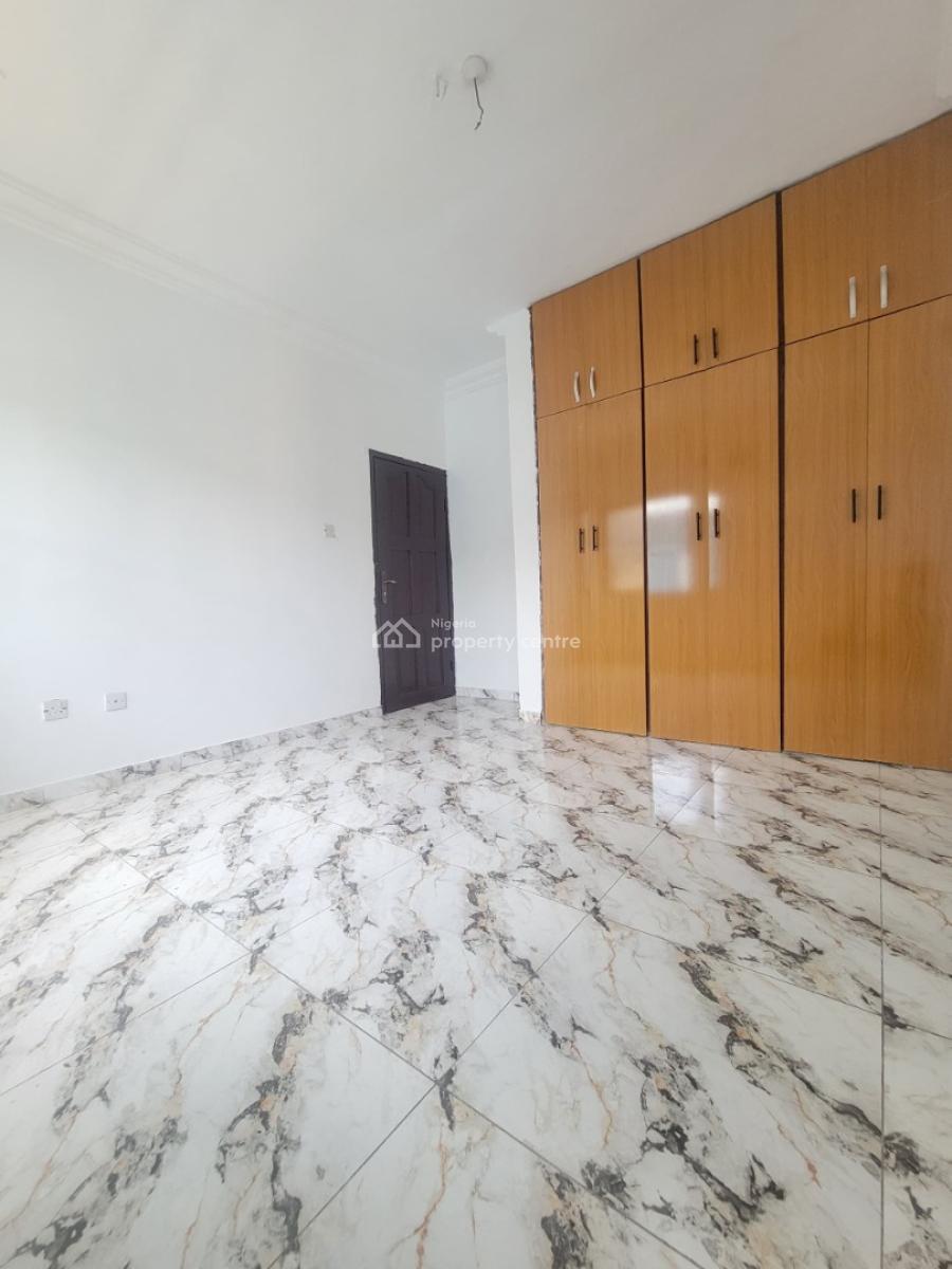 Standard and Clean 3bedroom Apartment, Royal View Estate, Agungi, Lekki, Lagos, Flat / Apartment for Rent