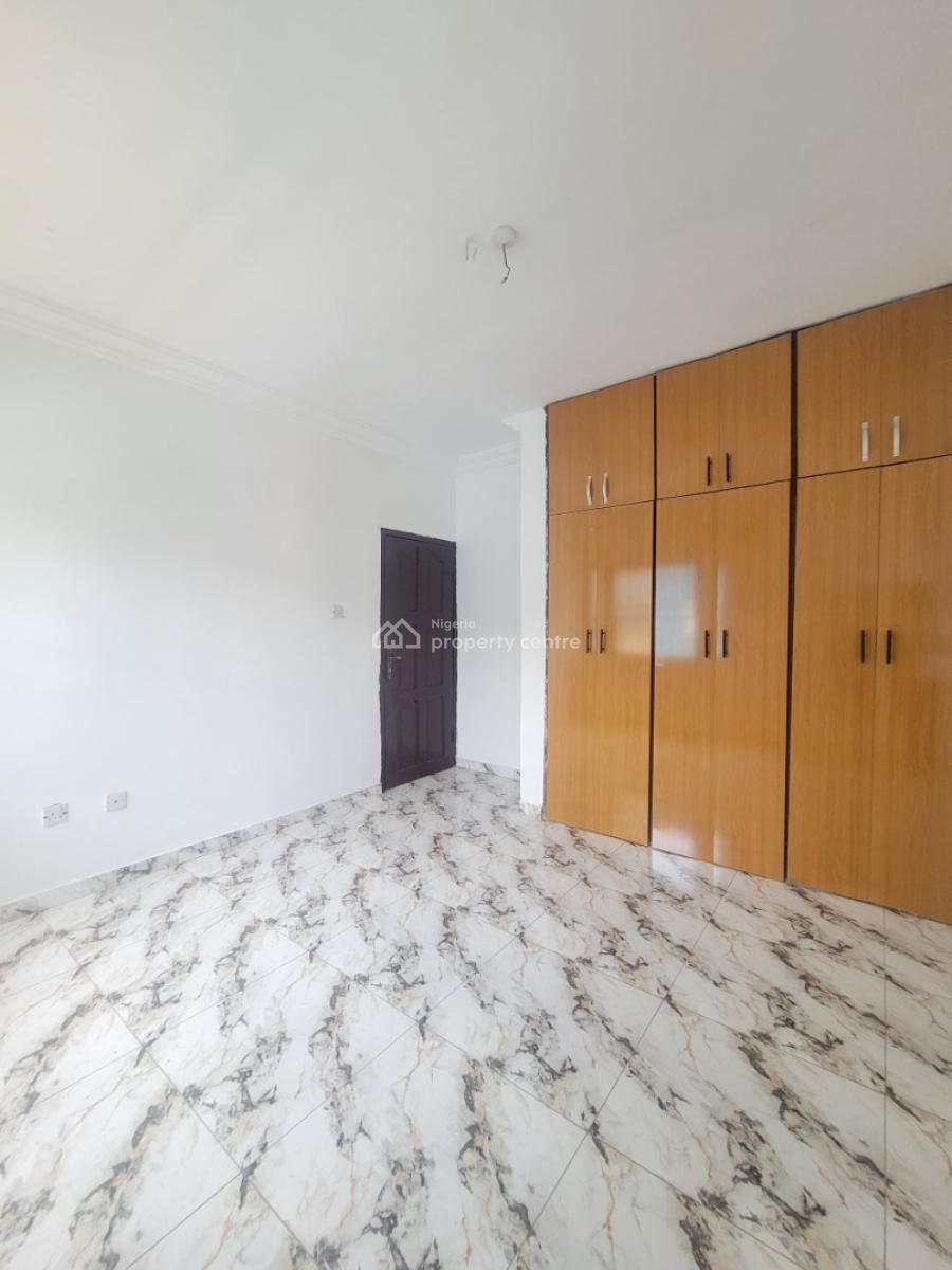 Standard and Clean 3bedroom Apartment, Royal View Estate, Agungi, Lekki, Lagos, Flat / Apartment for Rent