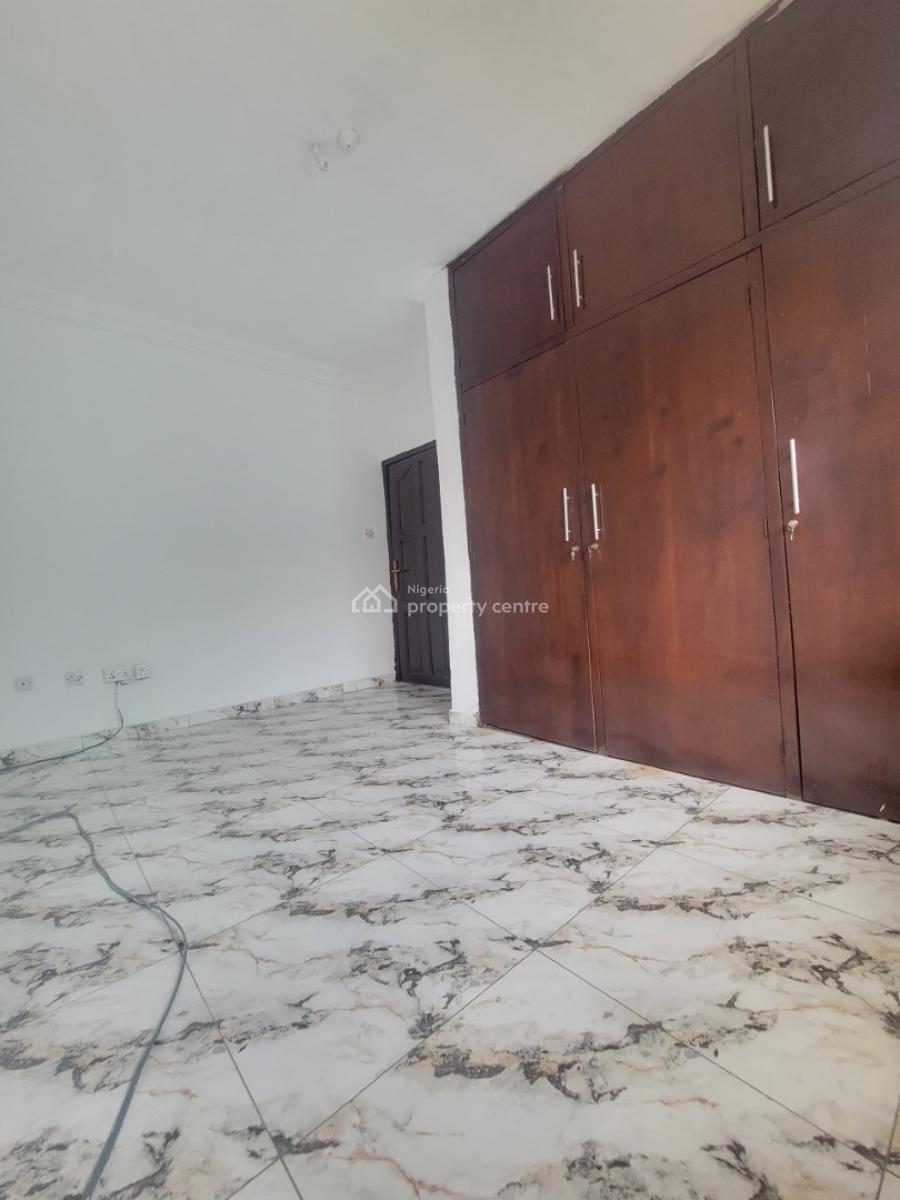 Standard and Clean 3bedroom Apartment, Royal View Estate, Agungi, Lekki, Lagos, Flat / Apartment for Rent