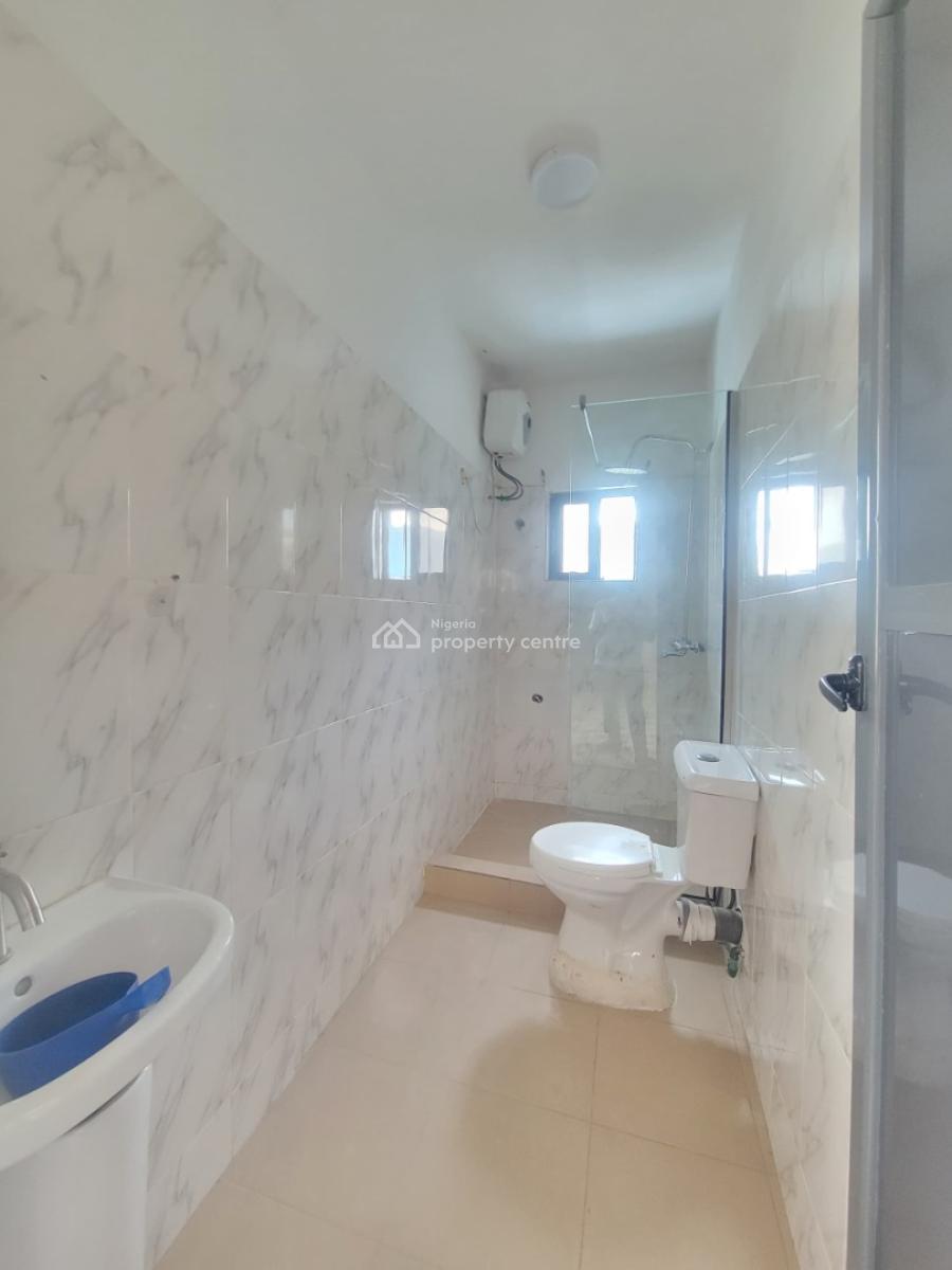 Standard and Clean 3bedroom Apartment, Royal View Estate, Agungi, Lekki, Lagos, Flat / Apartment for Rent