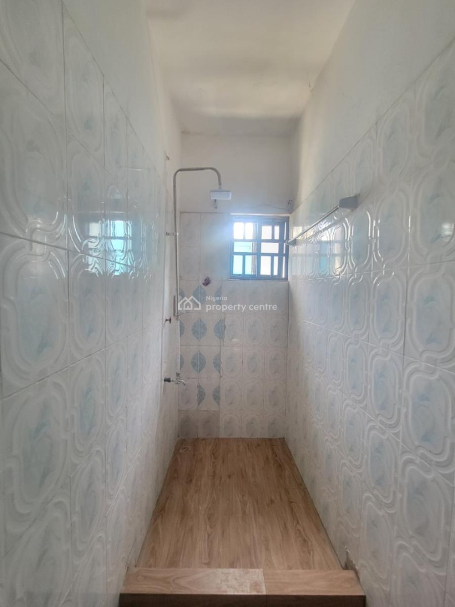 Standard and Clean 3bedroom Apartment, Royal View Estate, Agungi, Lekki, Lagos, Flat / Apartment for Rent