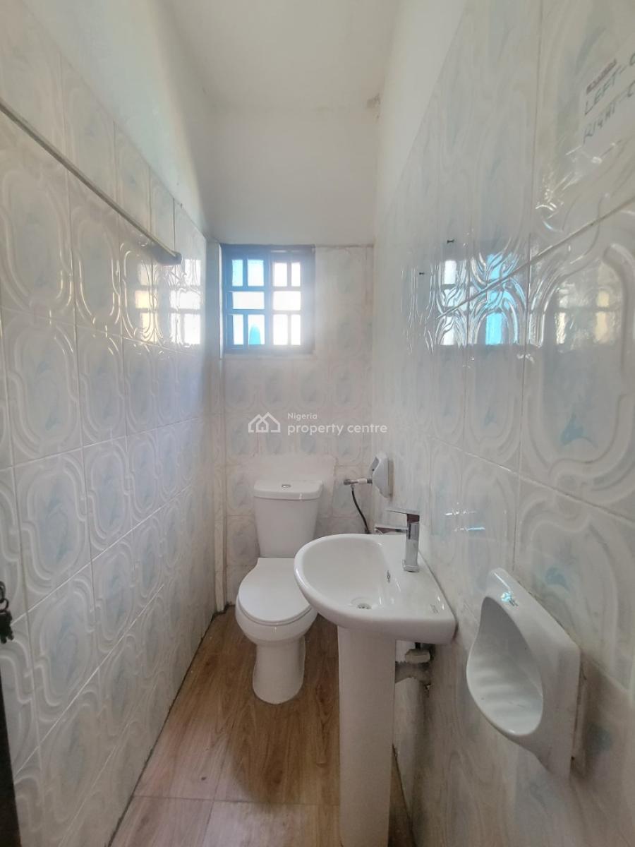 Standard and Clean 3bedroom Apartment, Royal View Estate, Agungi, Lekki, Lagos, Flat / Apartment for Rent