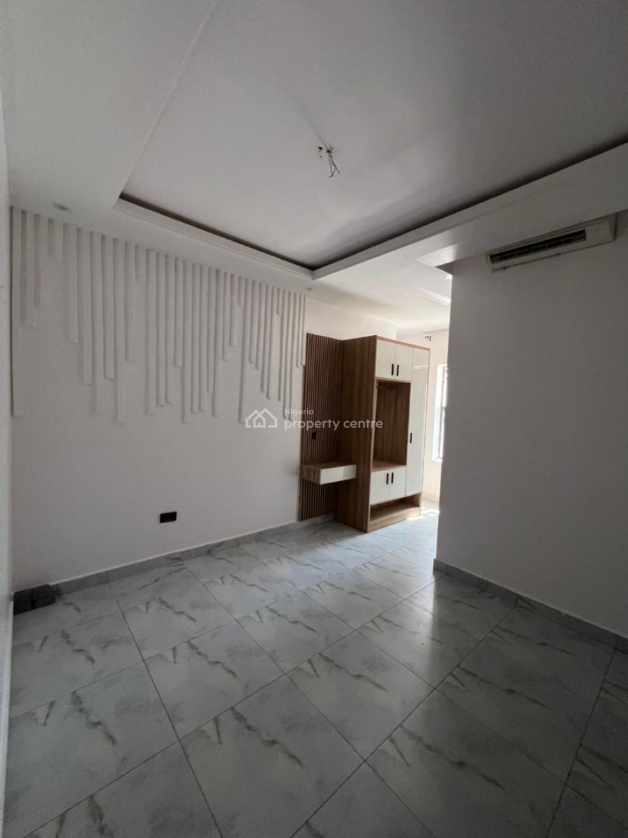 Luxury and in Secured Estate with Fantastic Am Maisonette End:, Freedom Way, Lekki Phase 1, Lekki, Lagos, Flat / Apartment for Rent