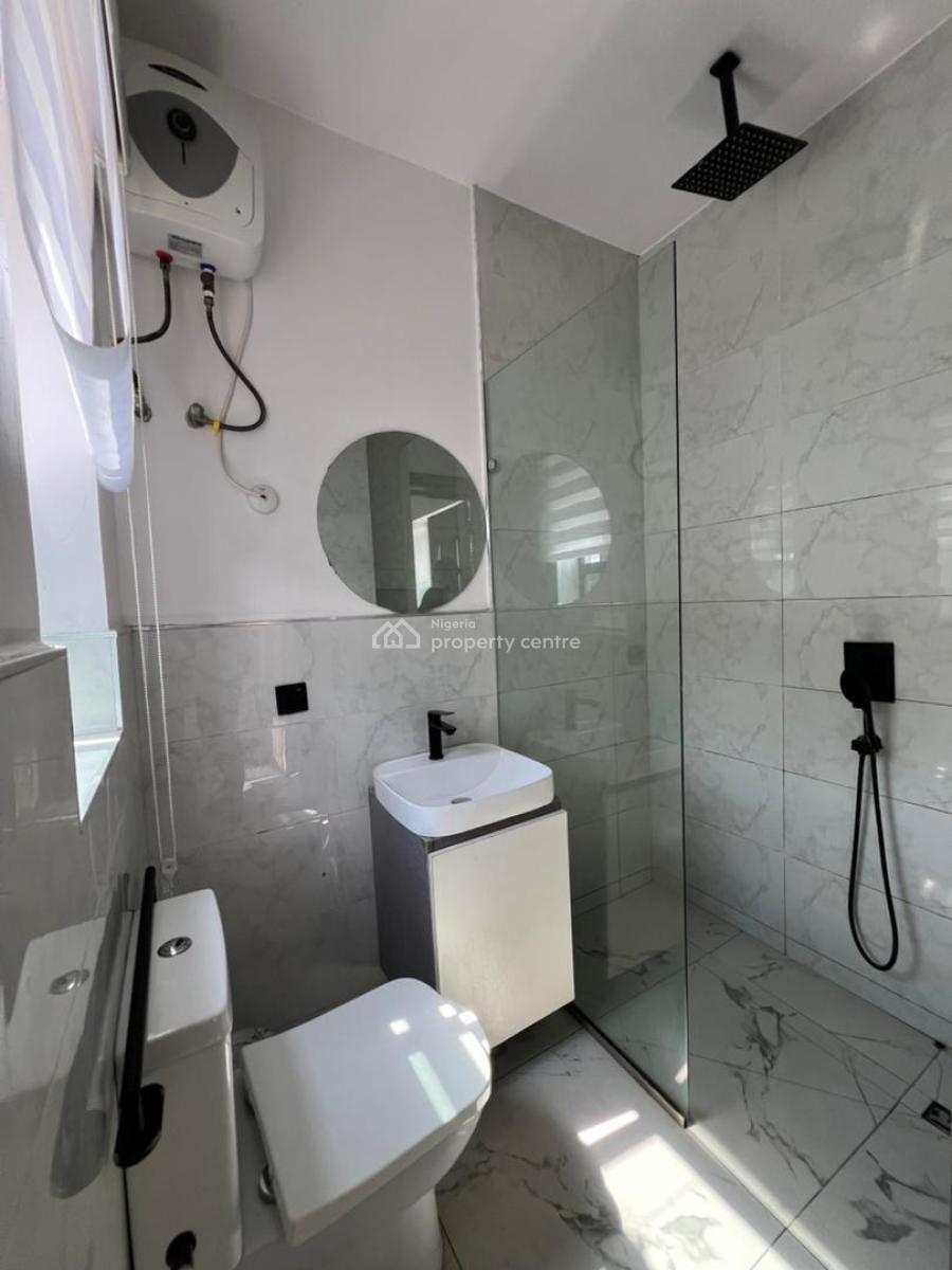 Luxury and in Secured Estate with Fantastic Am Maisonette End:, Freedom Way, Lekki Phase 1, Lekki, Lagos, Flat / Apartment for Rent