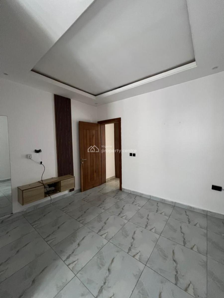 Luxury and in Secured Estate with Fantastic Am Maisonette End:, Freedom Way, Lekki Phase 1, Lekki, Lagos, Flat / Apartment for Rent
