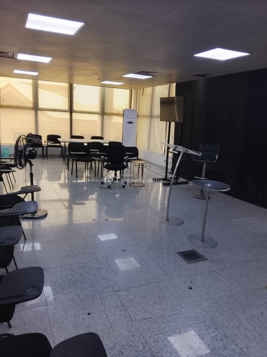150-200 Capacity Executive Event & Training Hall in Ikate Lekki, Qmb Road Ikate, Lekki Phase 1, Lekki, Lagos, Conference / Meeting / Training Room for Rent