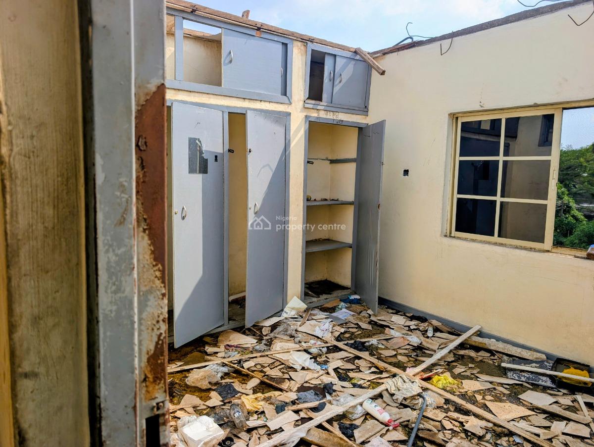 3bed Room Uncompleted Old Government House Wuse Zone 7, Zone 7, Zone 7, Wuse, Abuja, Flat / Apartment for Sale