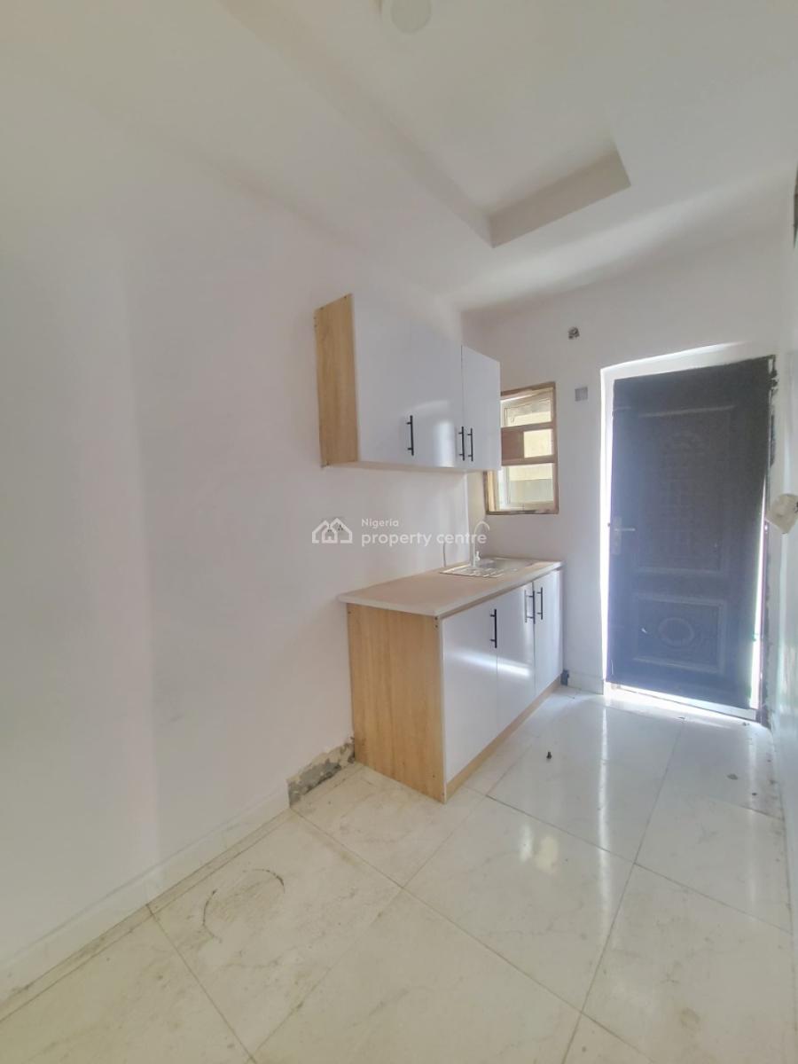 Spacious and Neat Miniflat, Osapa London, Lekki, Lagos, Mini Flat (room and Parlour) for Rent