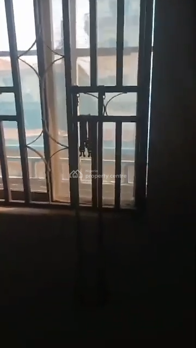 Decent 3brm Apartment, Off Parkview Estate Ago Palace Lagos, Ago Palace, Isolo, Lagos, Flat / Apartment for Rent