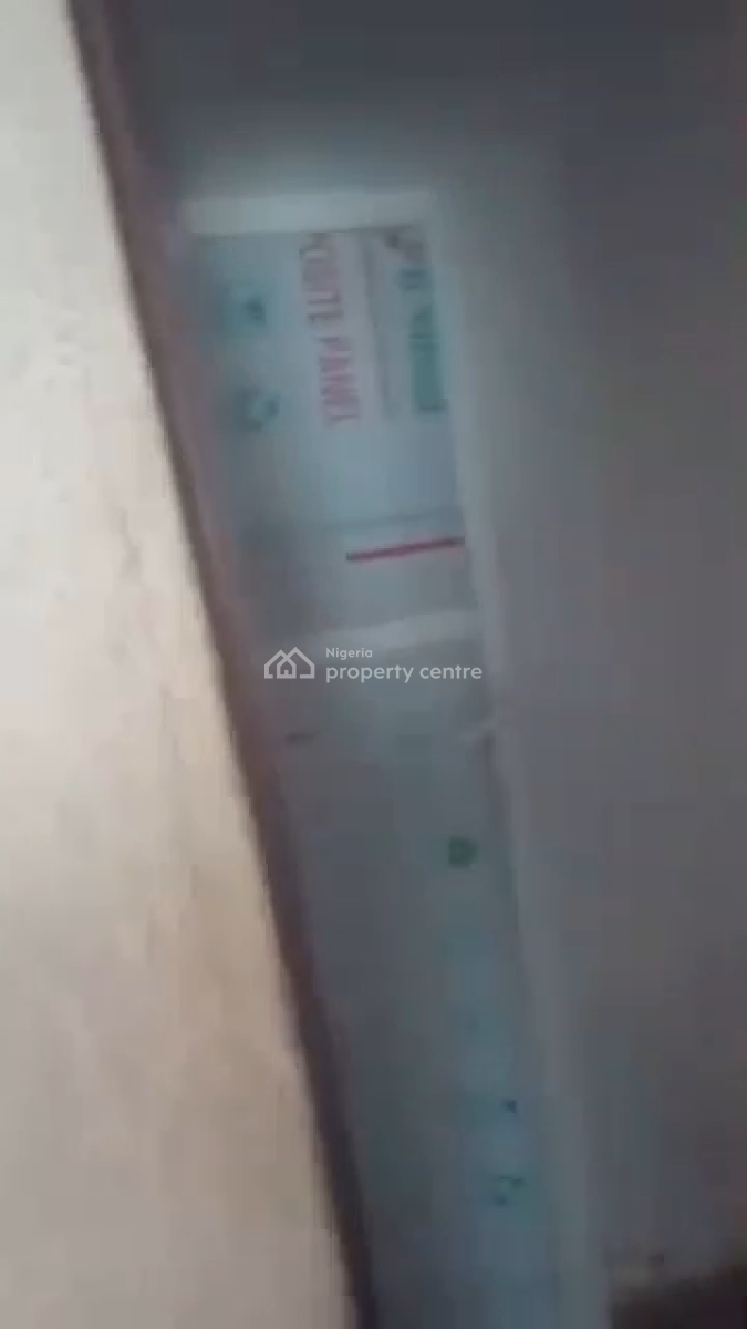 Decent 3brm Apartment, Off Parkview Estate Ago Palace Lagos, Ago Palace, Isolo, Lagos, Flat / Apartment for Rent