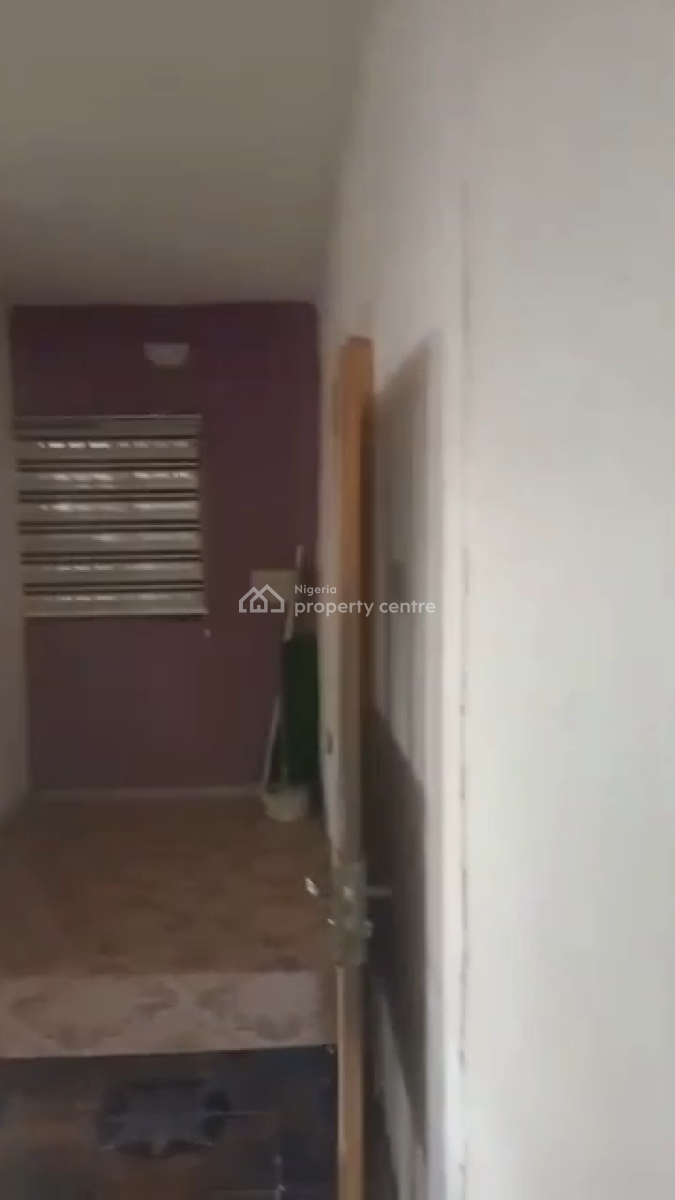 Decent 3brm Apartment, Off Parkview Estate Ago Palace Lagos, Ago Palace, Isolo, Lagos, Flat / Apartment for Rent