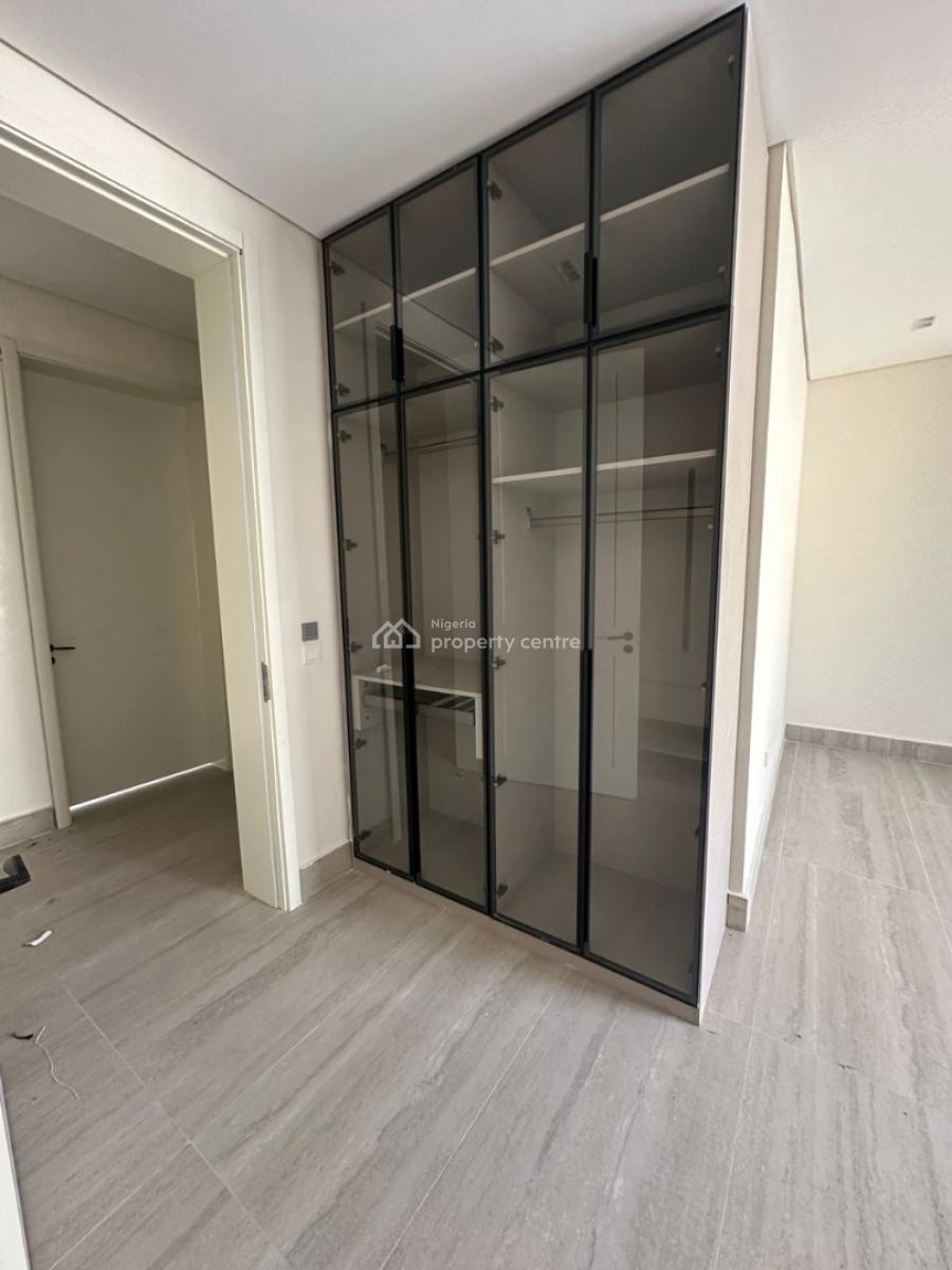 Brand New  Tastefully Finished  4 Bedroom Terrace Apartment Located in, Parkview, Ikoyi, Lagos, Terraced Duplex for Rent