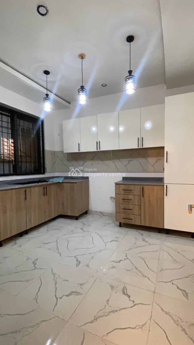 Neatly Built 3 Bedroom Flat+ Bq  Jahi, Jahi, Abuja, Flat / Apartment for Rent