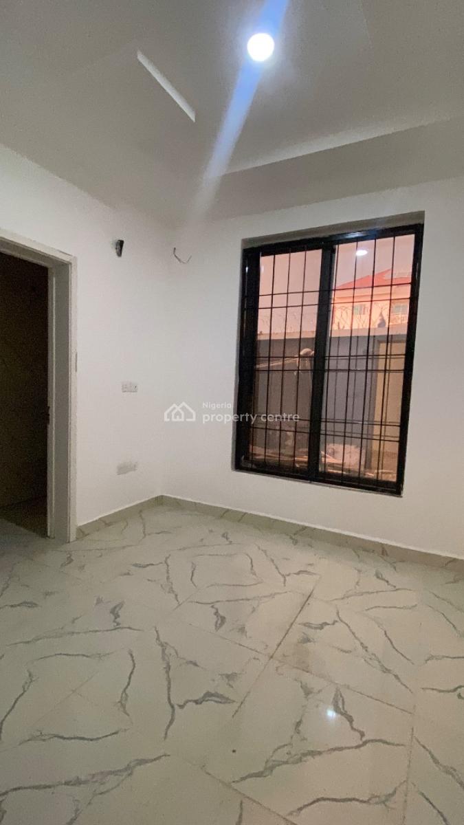 Neatly Built 3 Bedroom Flat+ Bq  Jahi, Jahi, Abuja, Flat / Apartment for Rent