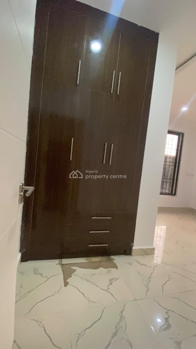 Neatly Built 3 Bedroom Flat+ Bq  Jahi, Jahi, Abuja, Flat / Apartment for Rent