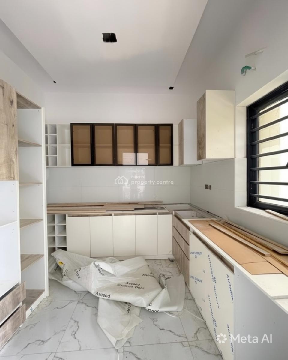 1 Bedroom Apartment, Lekki Phase 1, Lekki, Lagos, House for Sale
