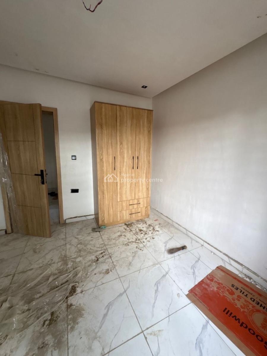 2bedroom Flat, Fola Agoro, Yaba, Lagos, Flat / Apartment for Rent