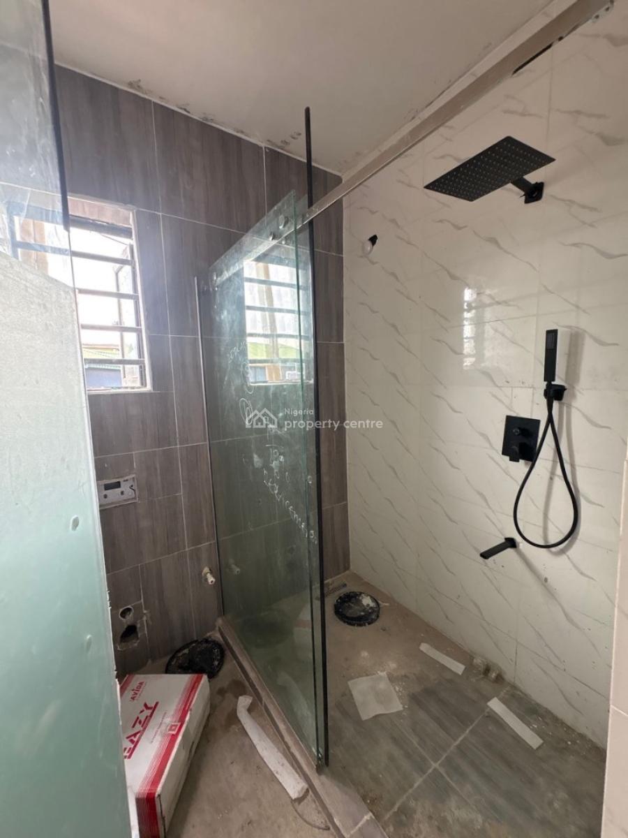 2bedroom Flat, Fola Agoro, Yaba, Lagos, Flat / Apartment for Rent