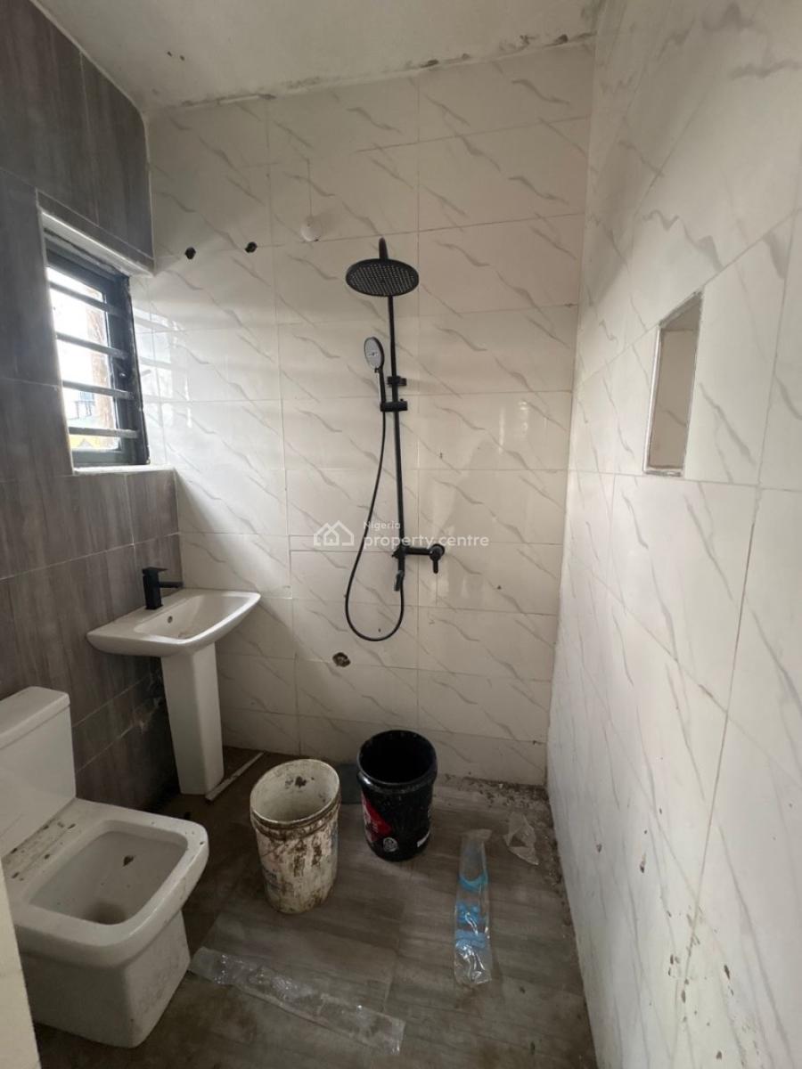 2bedroom Flat, Fola Agoro, Yaba, Lagos, Flat / Apartment for Rent