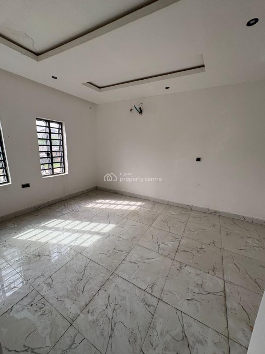2bedroom Flat, Yaba Tech Gra, Yaba, Lagos, Flat / Apartment for Rent