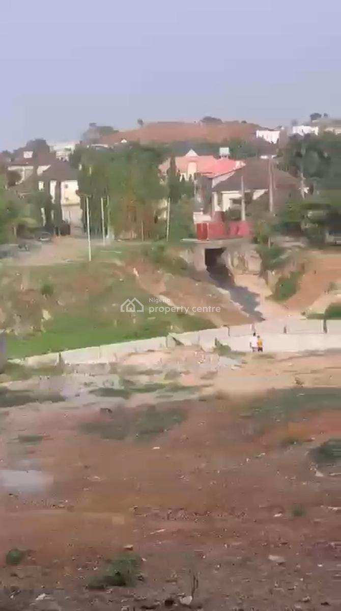 Ready to Own a Piece of Abujas Most Prestigious Soil?  2,750sqm, Gwarinpa, Abuja, Mixed-use Land for Sale