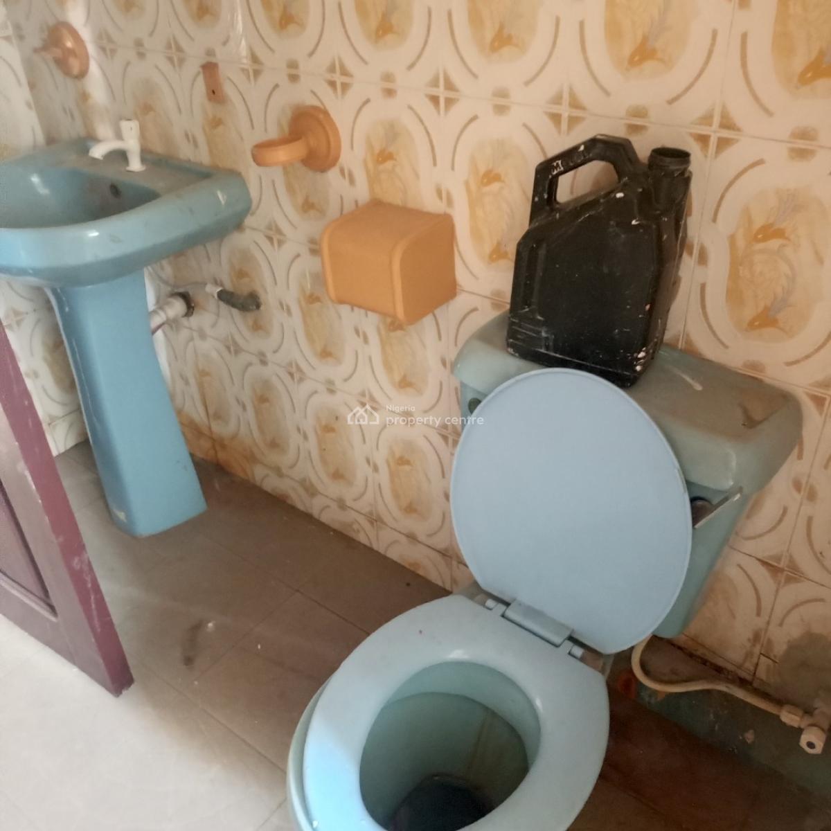 Standard and Spacious 3bedroom Apartment (upstairs), Seaside Estate Badore Ajah-lekki, Badore, Ajah, Lagos, Flat / Apartment for Rent