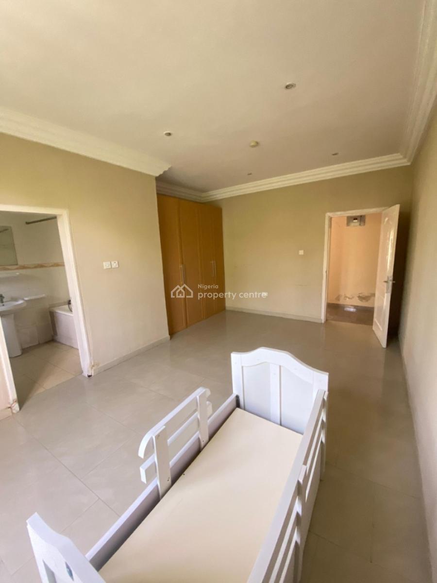 Fully Serviced 3 Bedroom Luxury Waterfront  Apartment with Pool and Bq, Lekki Phase 1, Lekki Phase 1, Lekki, Lagos, Flat / Apartment for Rent