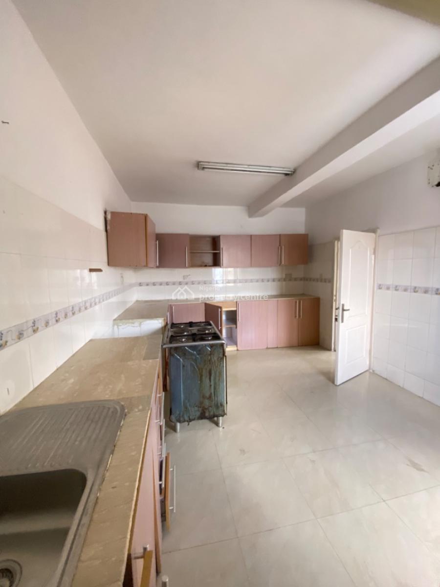 Luxury 3bedroom Fully Serviced Waterfront  Apartment with Pool and Gym, Lekki Phase 1, Lekki Phase 1, Lekki, Lagos, Flat / Apartment for Rent