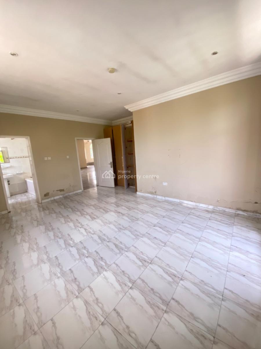 Luxury 3bedroom Fully Serviced Waterfront  Apartment with Pool and Gym, Lekki Phase 1, Lekki Phase 1, Lekki, Lagos, Flat / Apartment for Rent